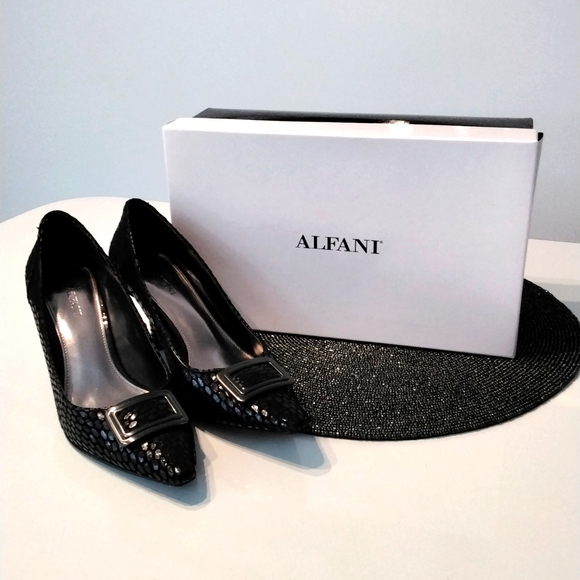 Alfani black heels with buckle detail, size 7M - Picture 2 of 14